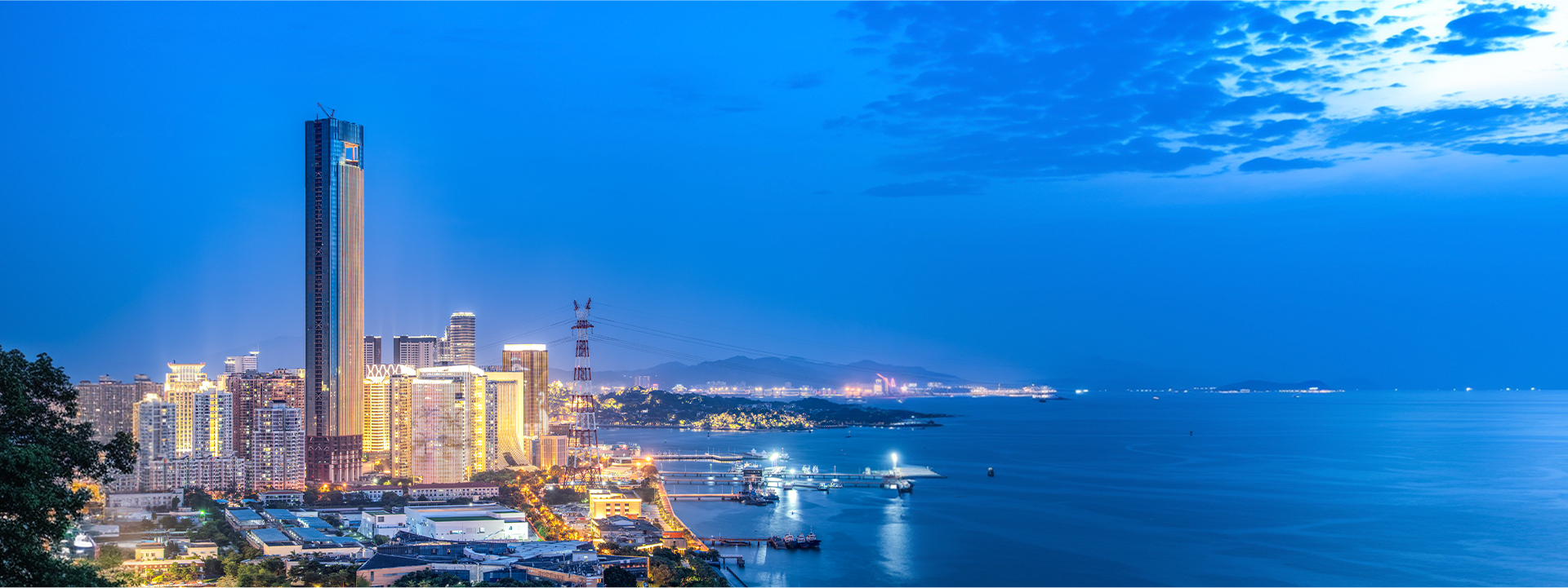 每一座城市地標(biāo)都是一個(gè)堅(jiān)朗展臺